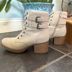 Fashionable Winter Boots